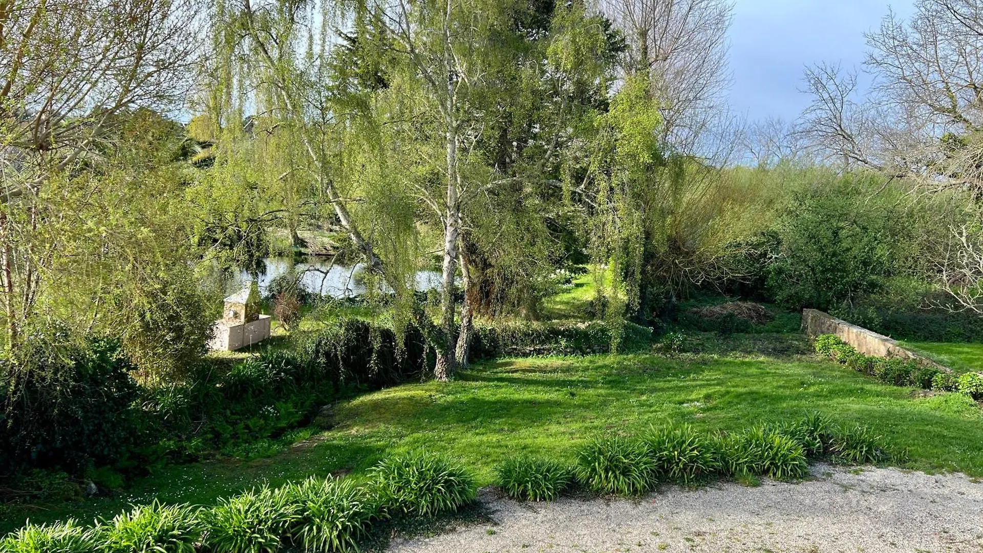 Maison Familiale 10 P, A Pied Des Plages De Port-Blanc Penvenan 0*,  France